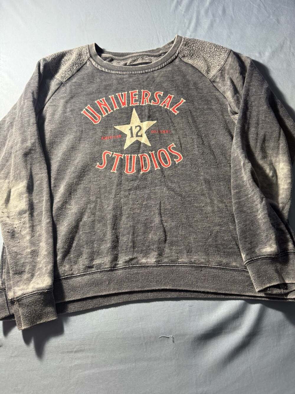 Universal Studios Sweatshirt Size L Gray Graphic